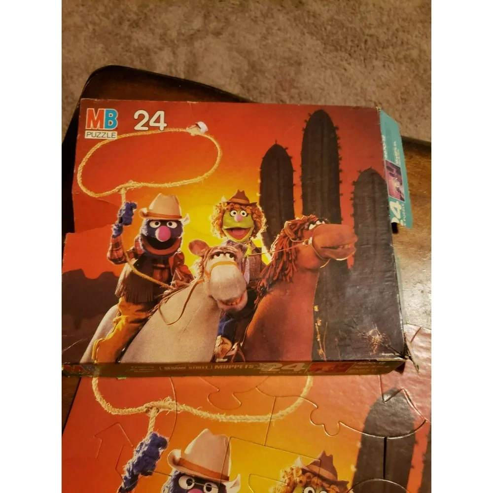 Milton Bradley Vintage Sesame Street Muppets 24 Piece Gonzo‎ Puzzle